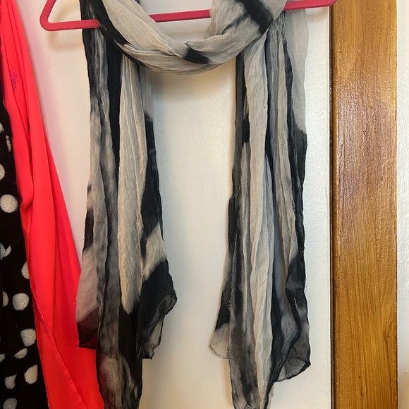 Rudsak scarf - Picture 1 of 3